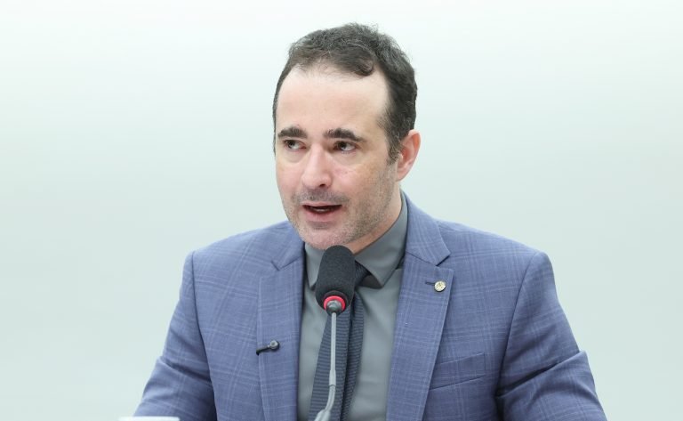 Seminário: Instituição do Dia Nacional dos Cães de Resgate e Patrulhamento. Dep. Bruno Ganem (PODE - SP)