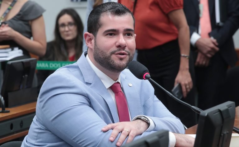 Discussão e votação de parecer preliminar. Dep. Alexandre Leite (UNIÃO - SP)